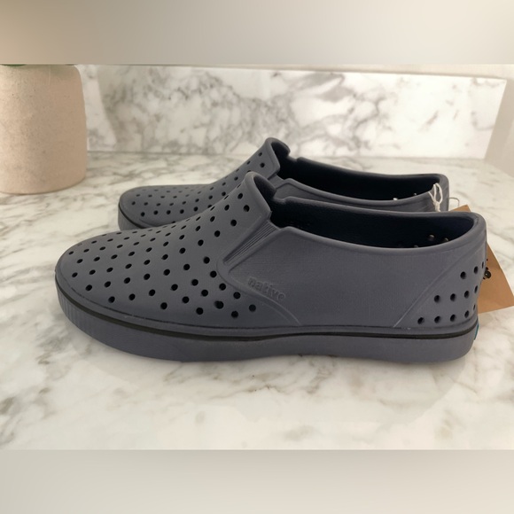 Not Available - Picture 4 of 9